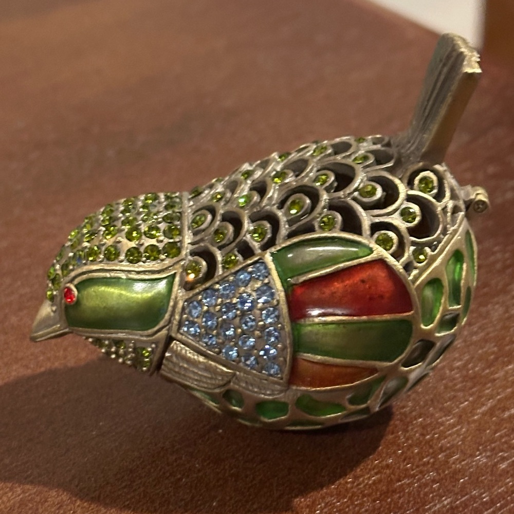 Beautiful Jeweled Enamel Bird Hinged Magnet Jewelry, Trinket Box Spain Read